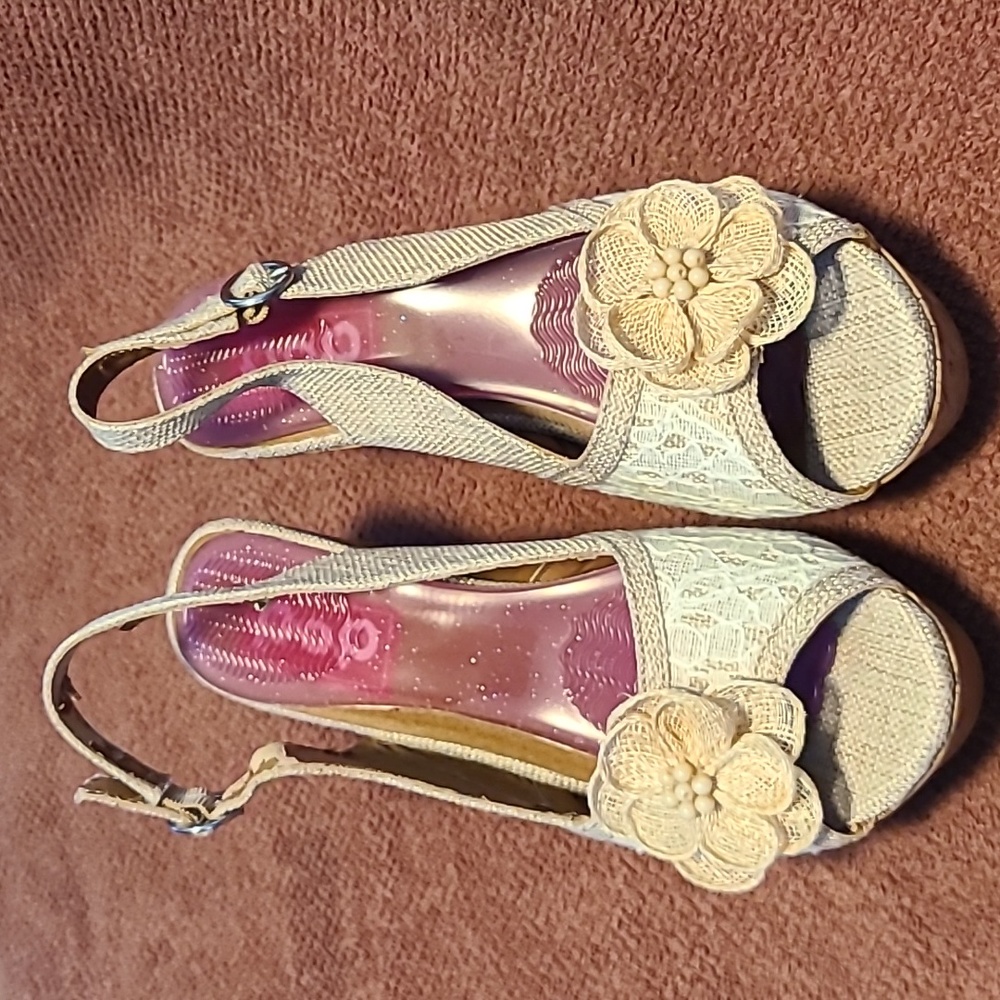 EDL POP SHOES